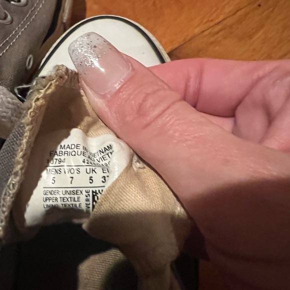 Converse Gray Low-Top Sneakers - Picture 5 of 8